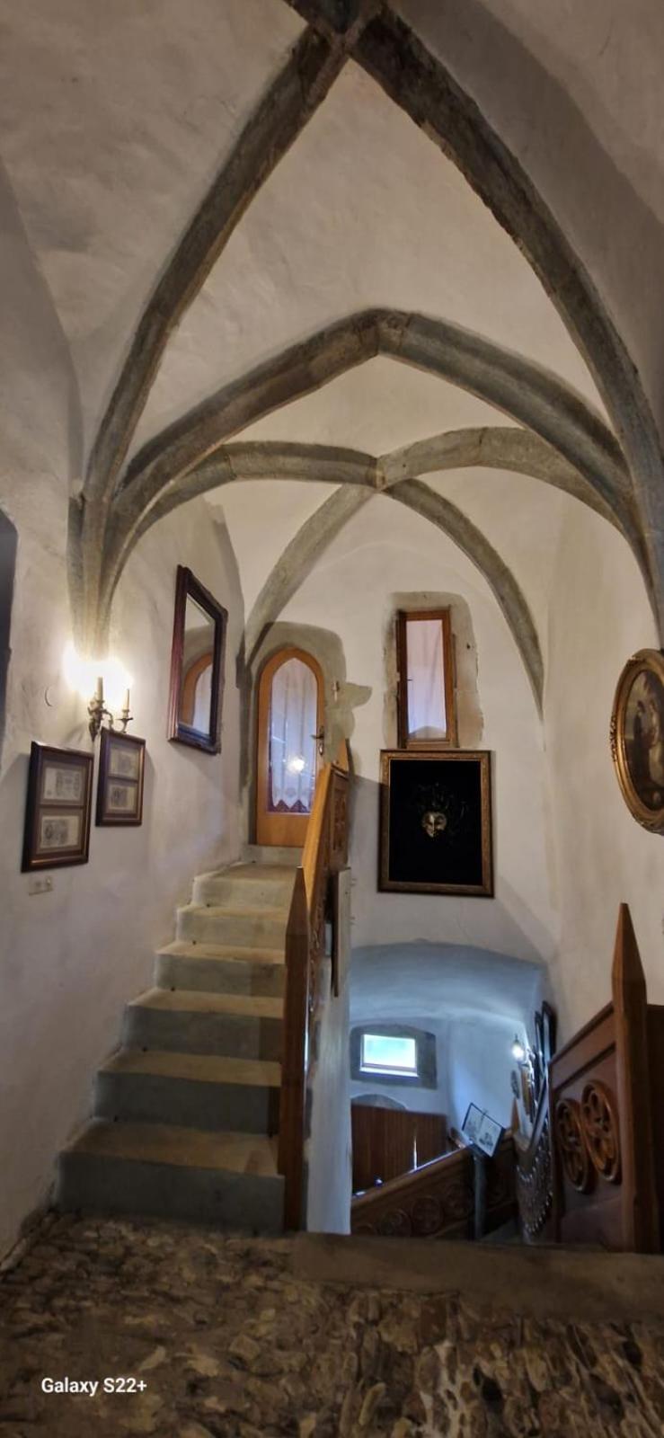 Burg Hermannstein - Monks Room Wetzlar Buitenkant foto